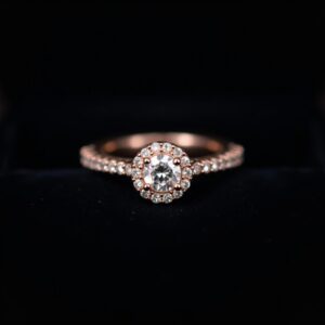 Noor Halo Diamond Ring