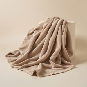 Cassia Brushed Brass Vase
