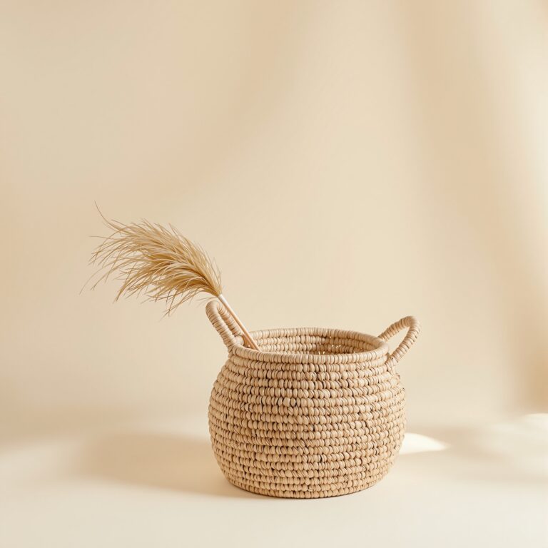 Elva Wool Magazine Holder